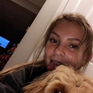 Meet your Posher, Amelia